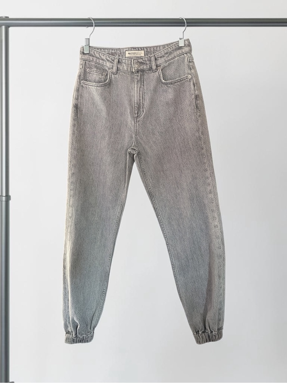 Washed Gray Elastic Hem Jeans